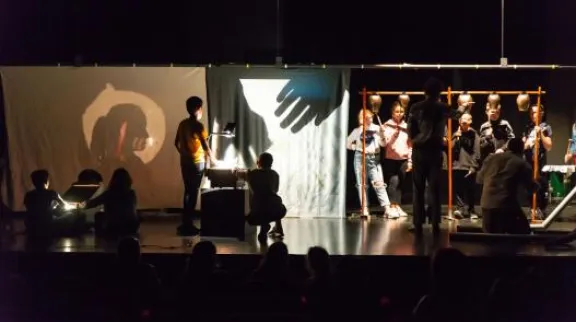 La ville relève le défi d'initier 100% de ses jeunes à l’éducation artistique et culturelle La ville relève le défi d'initier 100% de ses jeunes à l’éducation artistique et culturelle